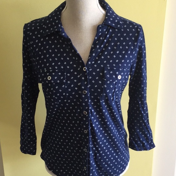 Liz Claiborne Tops - Liz Claiborne top SZ Petite M